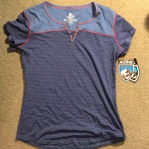 Kuhl Veloce Henley shirt women’s size M purple